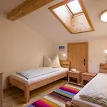 Apartamento Mauerhof Am Bauernhof By Rentyourhome24 *